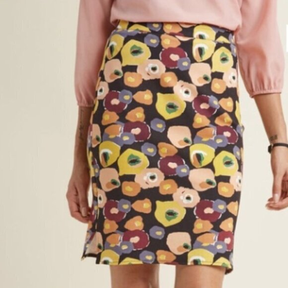 Modcloth Dresses & Skirts - ModCloth Pencil Skirt Daily Vitality Ponte Knit floral prints size Small